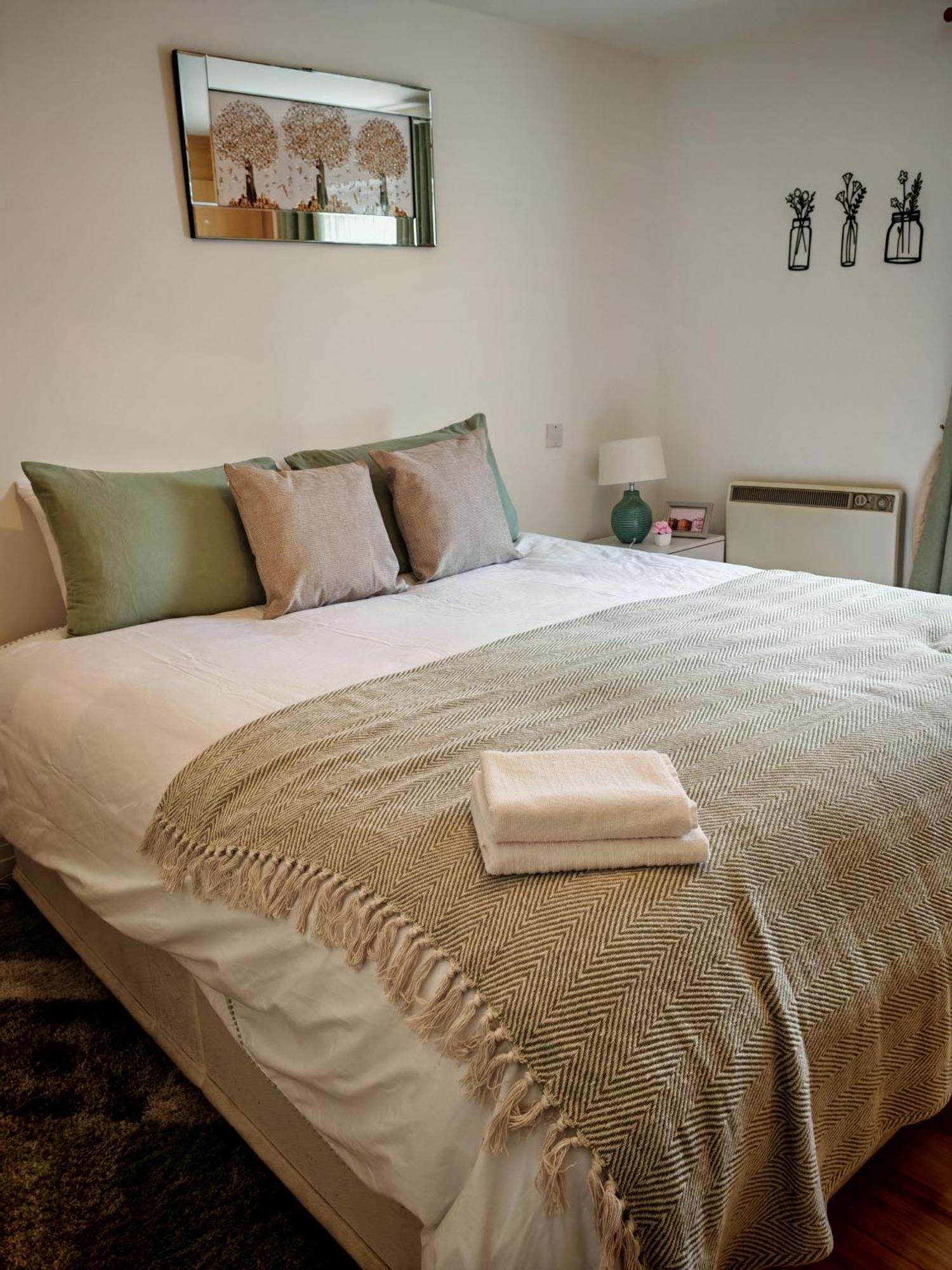 Spacious & Cosy Double And Single Bedrooms Close To Hendon & Colindale Tube Stations Buitenkant foto